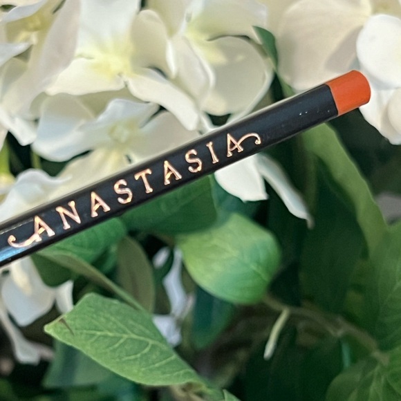 ANASTASIA BEVERLY HILLS • LIP LINER • PEACH AMBER - Picture 4 of 4